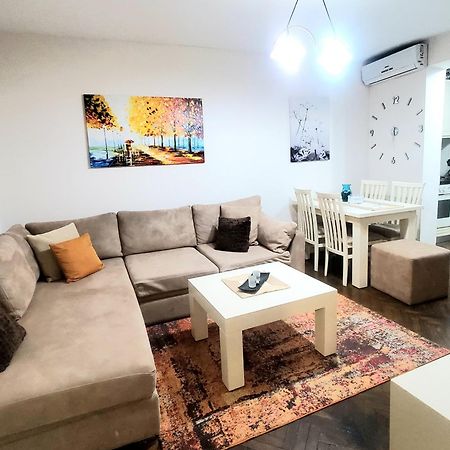Tulips Central - Entire Apartment Tiran Dış mekan fotoğraf